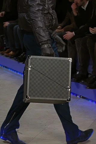 Look 2
